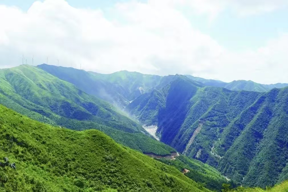 潮涌湘江 锂动未来——荣膺先进团队，，，，湖南尊龙凯时赫彰显锂电标杆实力